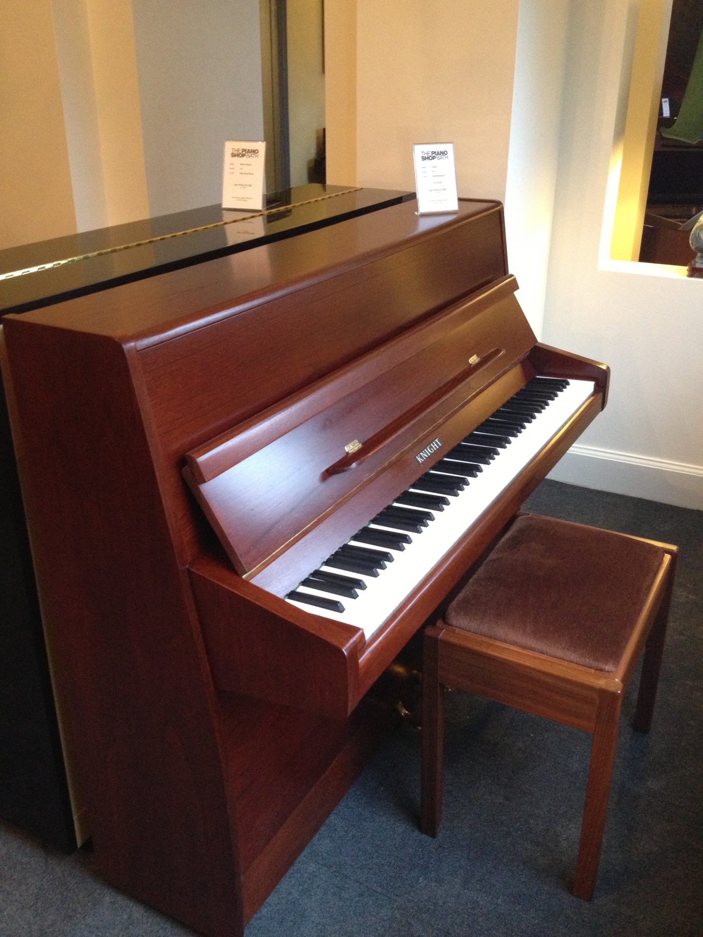 Knight K10 - Small Modern Upright