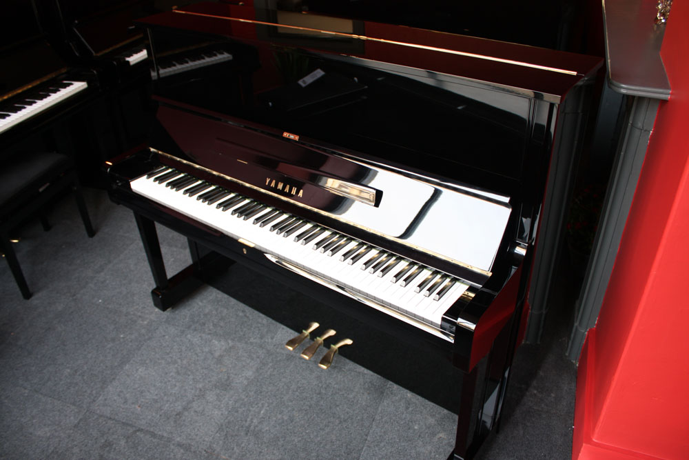 Yamaha U1 Upright Piano