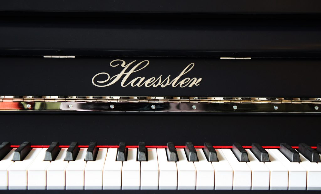 Haessler K-124 Upright Piano