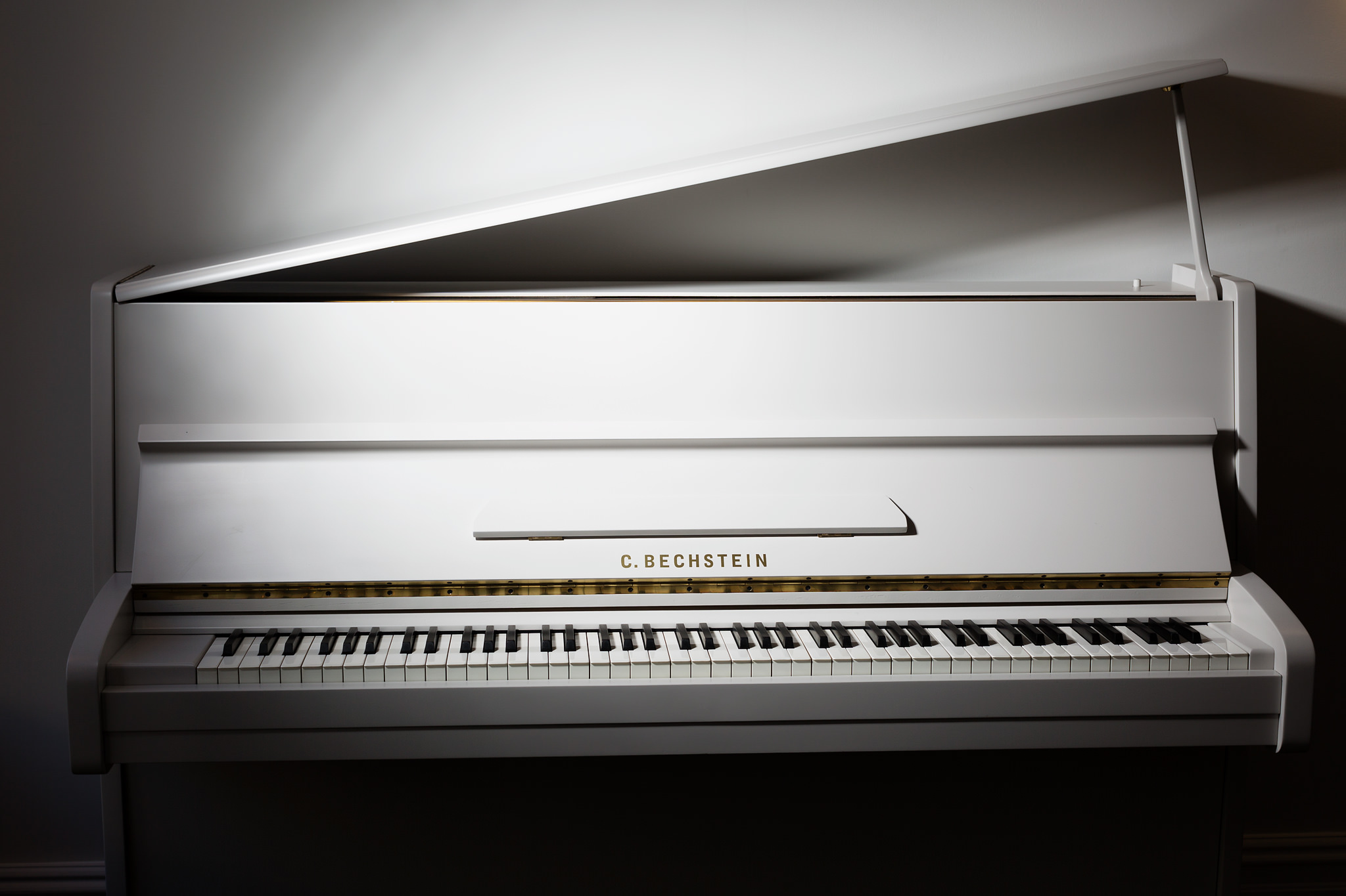Kawai Upright Piano >> Bespoke and Painted Pianos Kawai Upright Piano >> Bespoke and Painted Pianos
