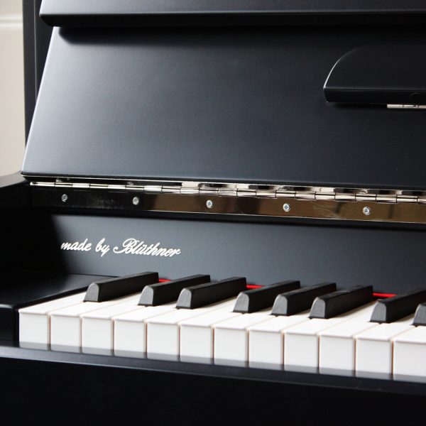 Haessler K-124 Upright Piano