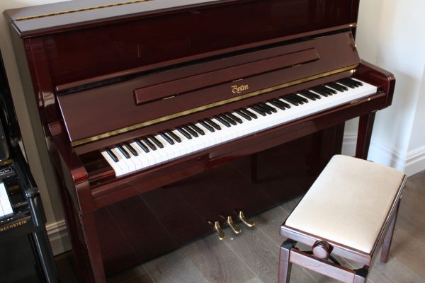 Boston 118 Upright Piano