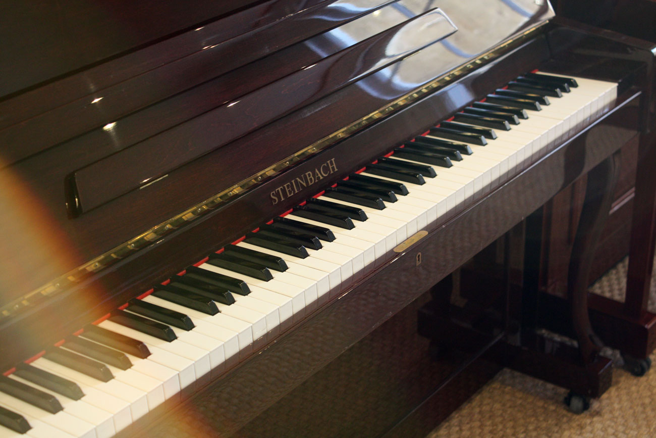 Steinbach 108 Upright Piano