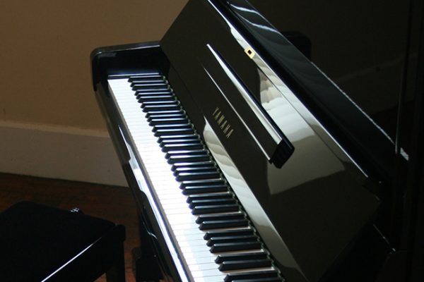 Yamaha U3 Piano