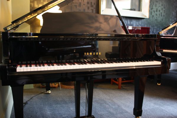 Yamaha G2 Grand Piano