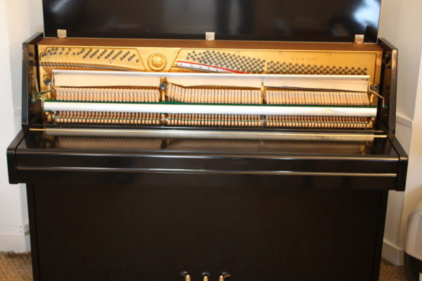 Yamaha Upright Piano C Series