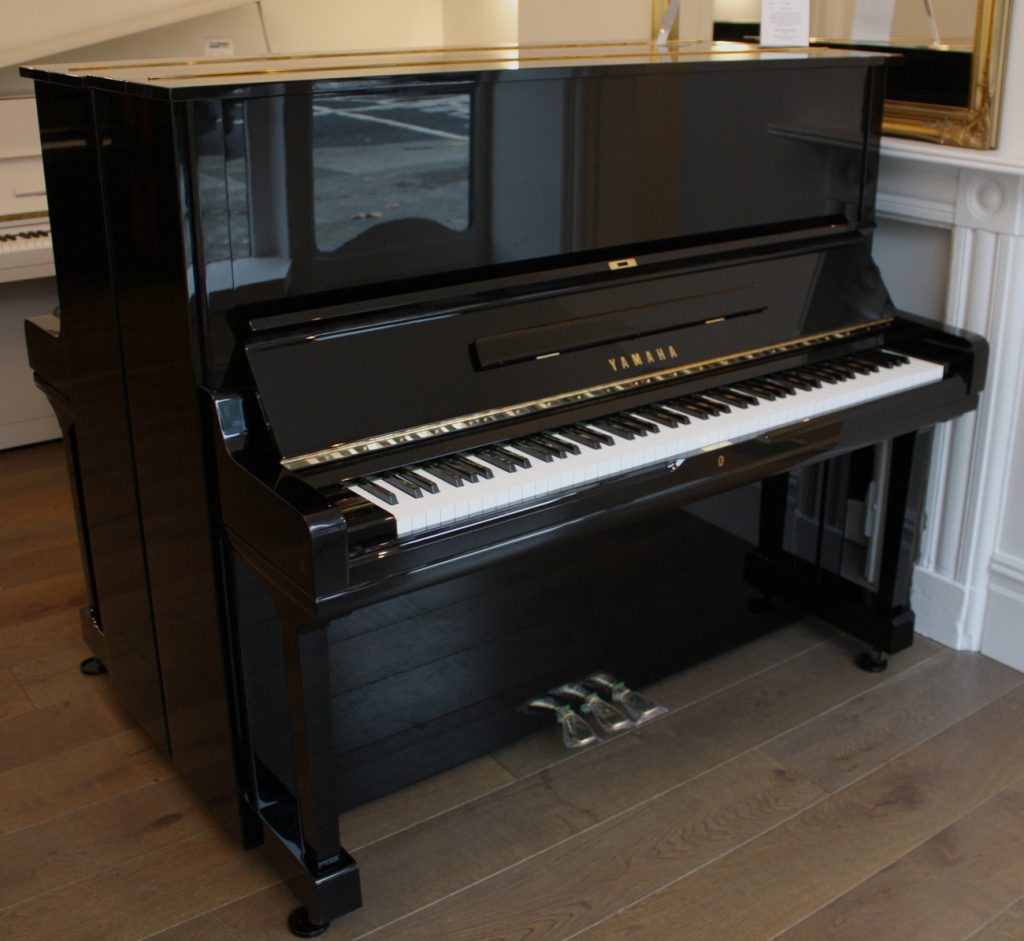 yamaha piano