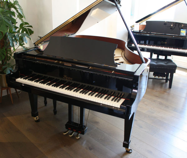 Boston GP-178 grand piano