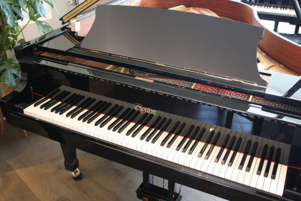 Boston GP-178 grand piano