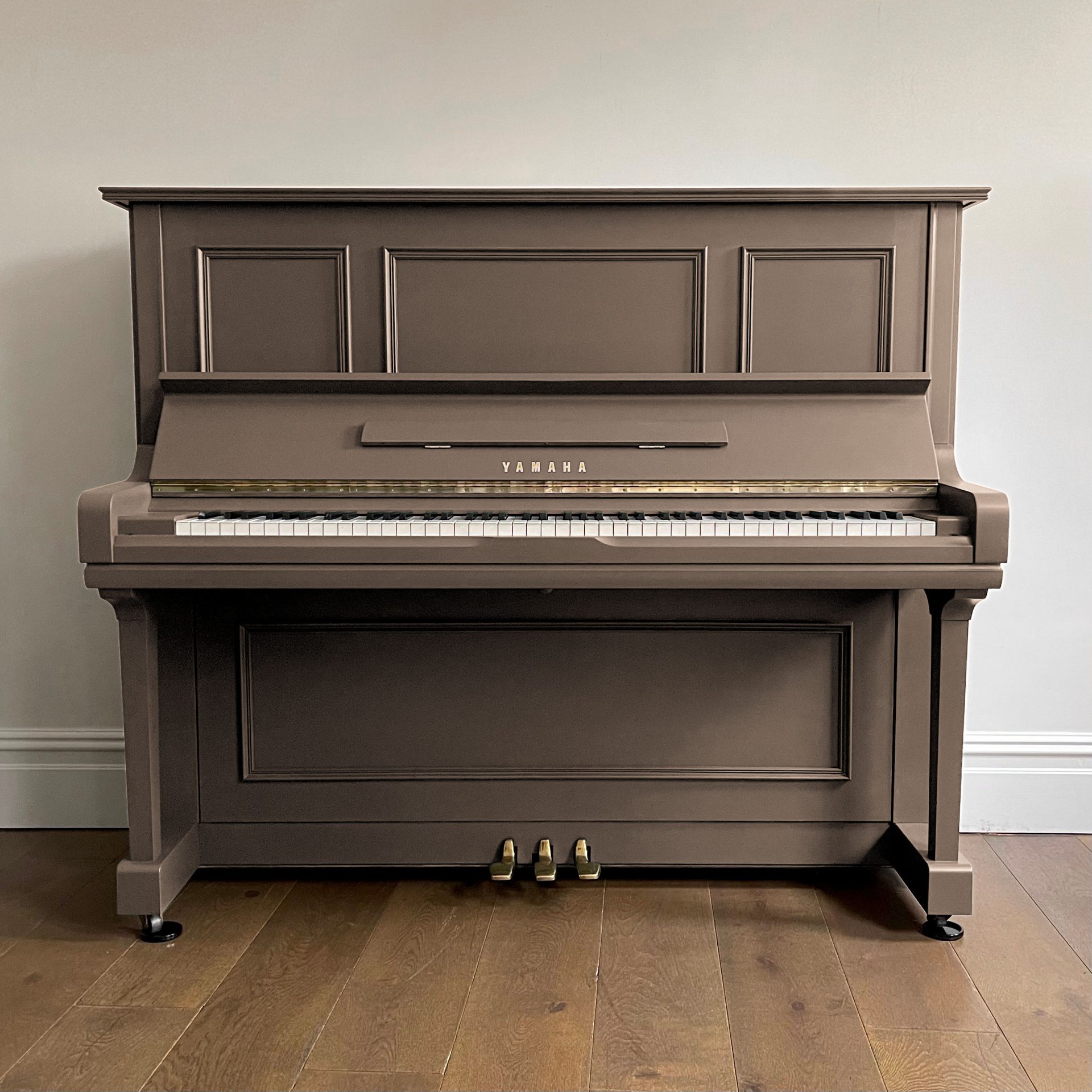 Yamaha U3 Traditionally Painted Upright Piano