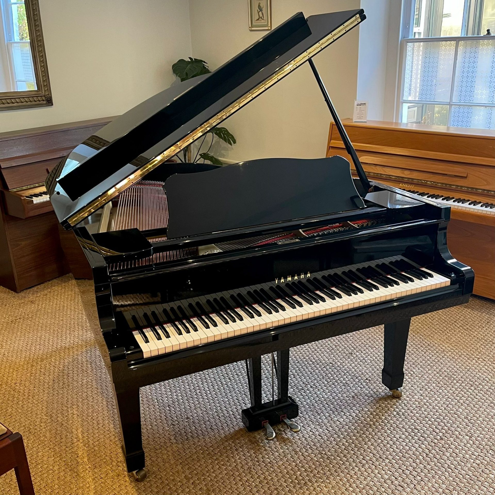 Yamaha G2 Grand Piano